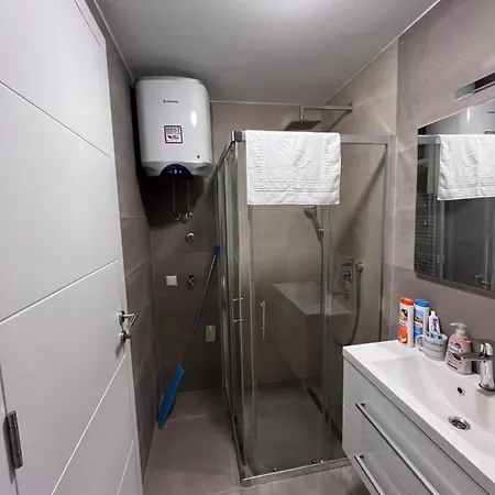 Srebrna Lisica 98 - Cosy Appartment, Near The Track Bjelašnica